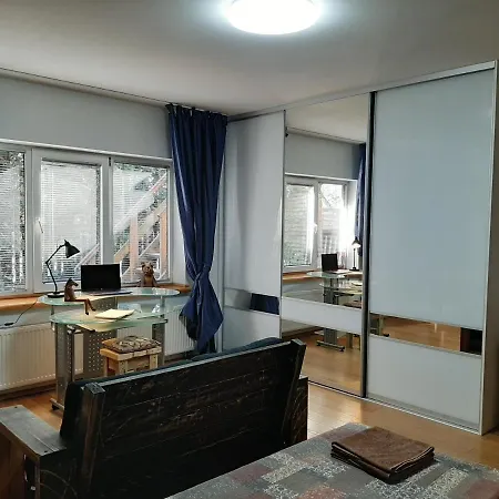 Champetre Park View *