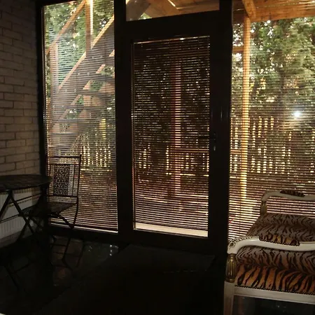 Champetre Park View *