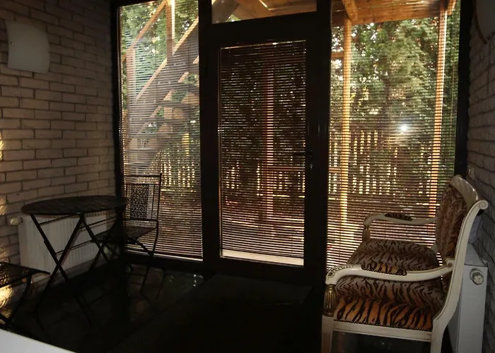 Champetre Park View *